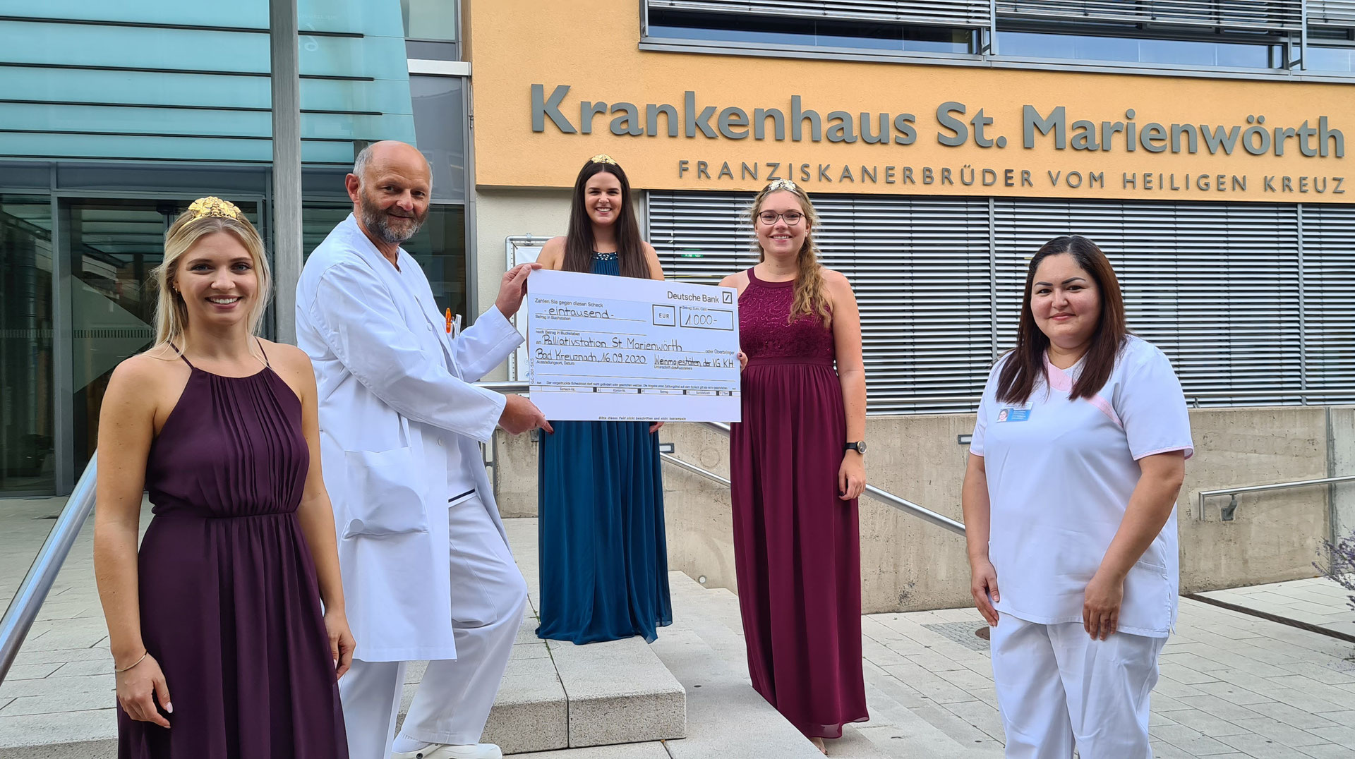 Fleißige Weinmajestäten engagieren sich für Palliativstation St. Marienwörth