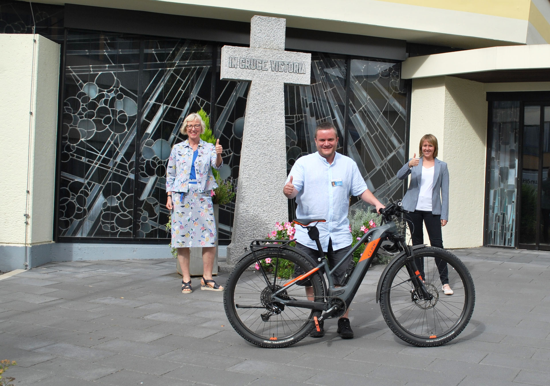 Franziskanerbrüder vom Heiligen Kreuz bieten gesunde Mobilität für Mitarbeitende an